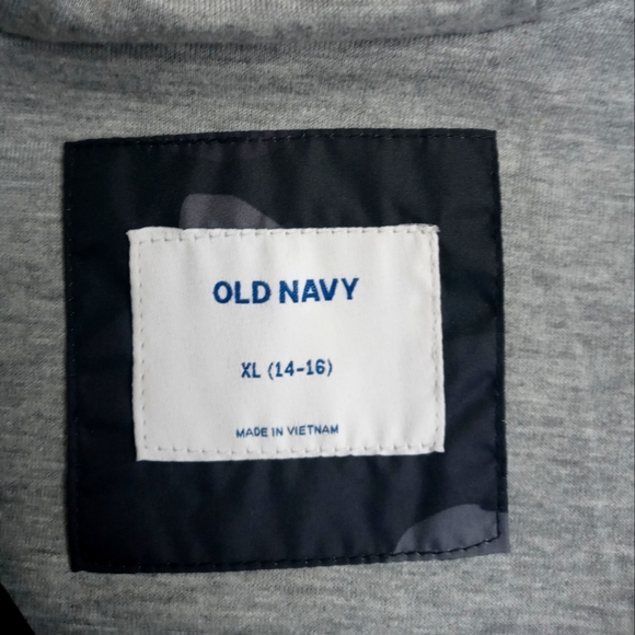 Boys size XL Old Navy Jacket. Black and Grey - Picture 3 of 3